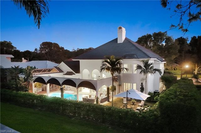 180 Edgemere WAY S, Naples, FL 34105