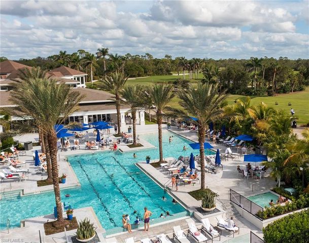 180 Edgemere WAY S, Naples, FL 34105