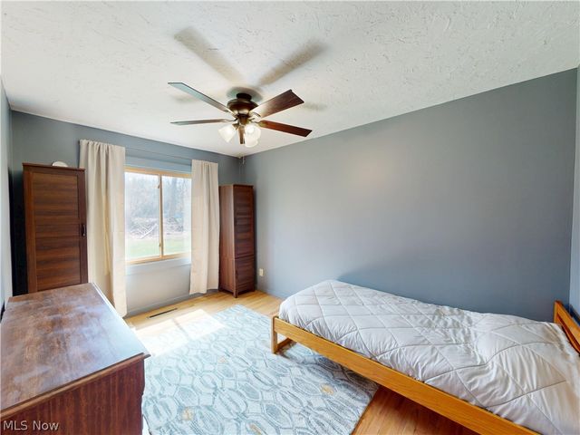 682 Rural Road, Eastlake, OH 44095