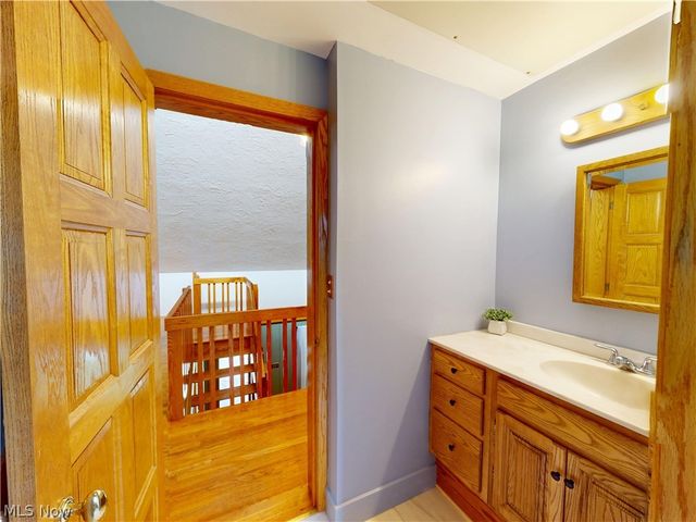 682 Rural Road, Eastlake, OH 44095