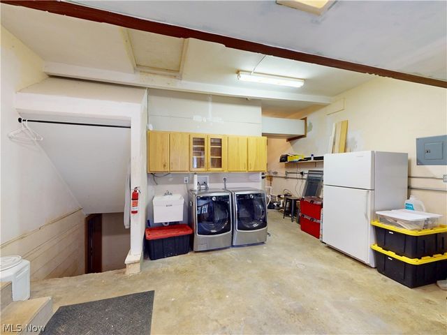 682 Rural Road, Eastlake, OH 44095
