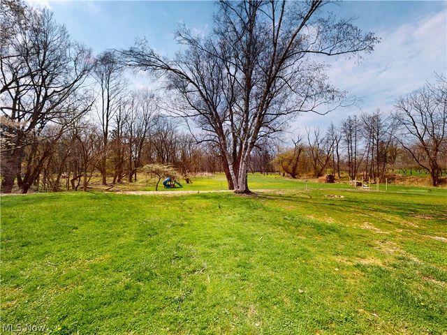 682 Rural Road, Eastlake, OH 44095