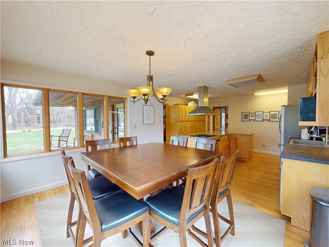 682 Rural Road, Eastlake, OH 44095
