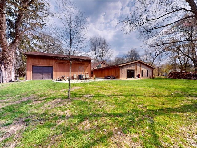 682 Rural Road, Eastlake, OH 44095