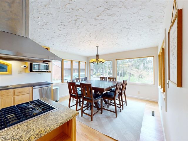 682 Rural Road, Eastlake, OH 44095