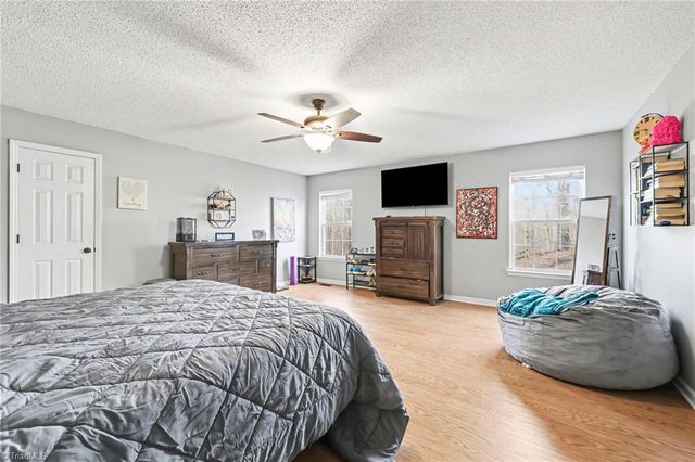 332 Cutty Sark Road, Winston-salem, NC 27103