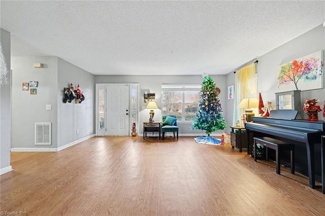 332 Cutty Sark Road, Winston-salem, NC 27103