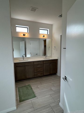 415 Jackson St Apt 101, San Antonio, TX 78212