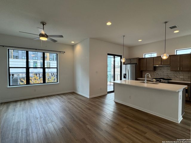 415 Jackson St Apt 101, San Antonio, TX 78212