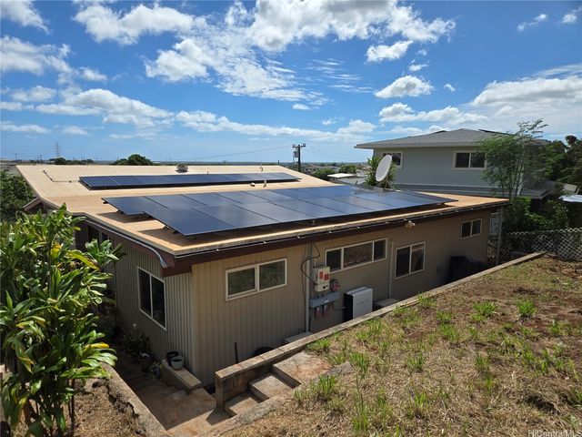 1470 Hoohaku Street, Pearl City, HI 96782