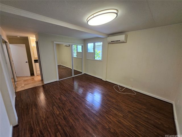1470 Hoohaku Street, Pearl City, HI 96782