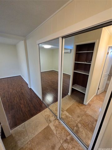 1470 Hoohaku Street, Pearl City, HI 96782