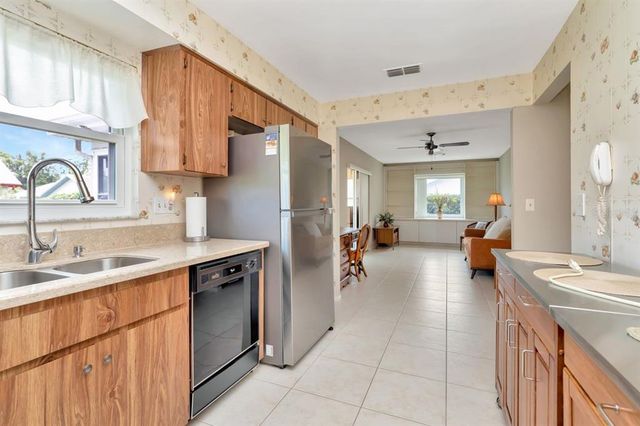 1704 CALEDONIA COURT, Palm Harbor, FL 34684