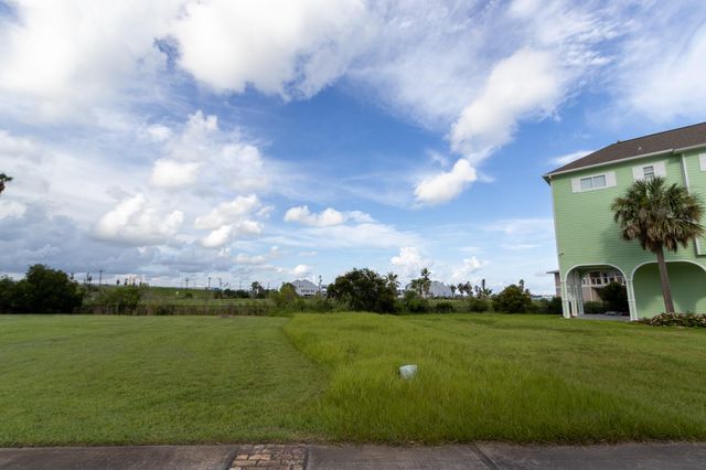 1014 Lillian Lane, Galveston, TX 77554