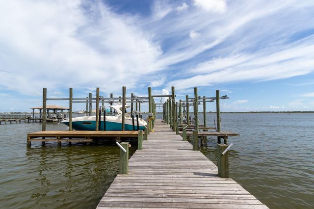 1014 Lillian Lane, Galveston, TX 77554