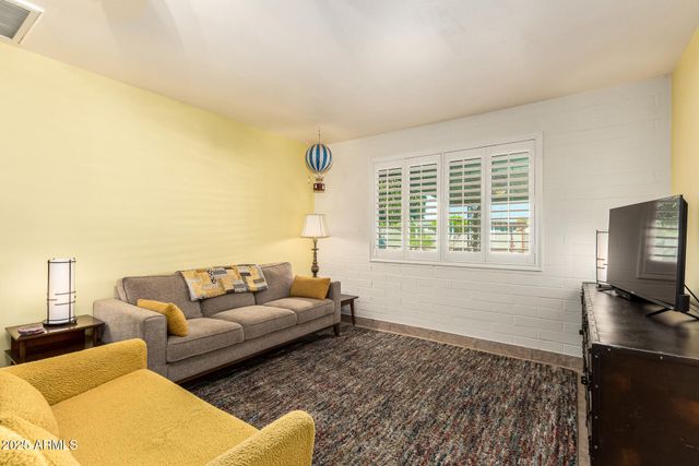 10425 N BALBOA Drive, Sun City, AZ 85351