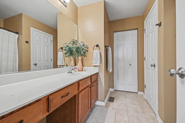 2210 Hagaman Lane, Montgomery, IL 60538