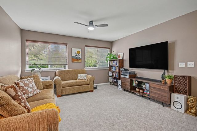 2210 Hagaman Lane, Montgomery, IL 60538