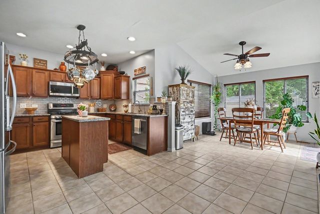 2210 Hagaman Lane, Montgomery, IL 60538