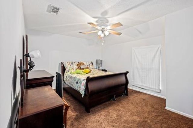 1309 Pine Forest Dr, Pearland, TX 77581