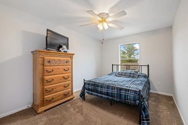 1309 Pine Forest Dr, Pearland, TX 77581
