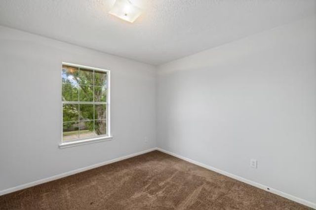 1309 Pine Forest Dr, Pearland, TX 77581
