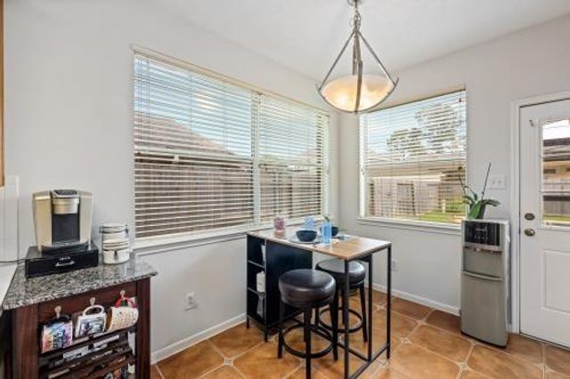 1309 Pine Forest Dr, Pearland, TX 77581