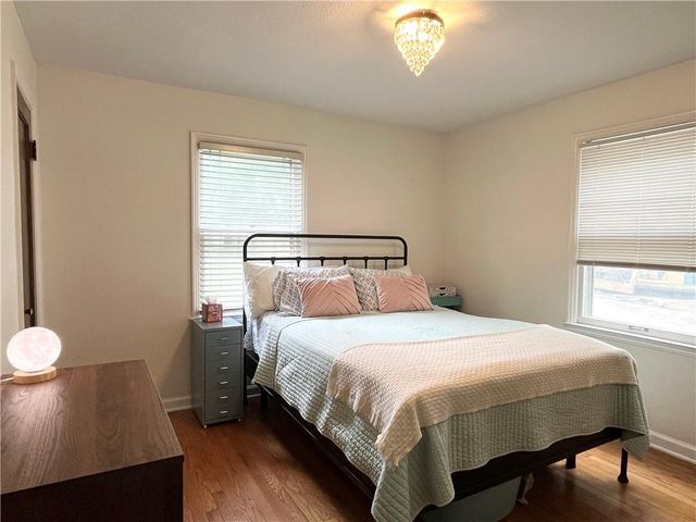 7215 Walnut Street, Kansas City, MO 64114