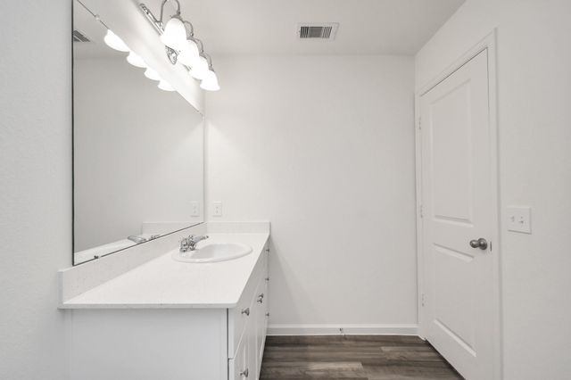 5902 Bright Keel Drive, Katy, TX 77493