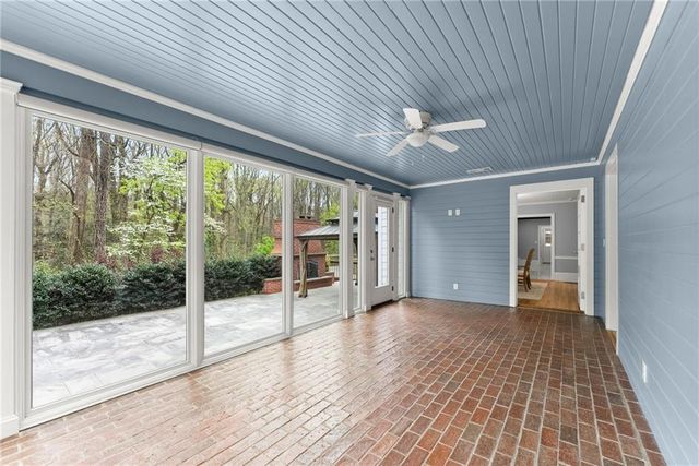 669 Dixon Drive, Gainesville, GA 30501