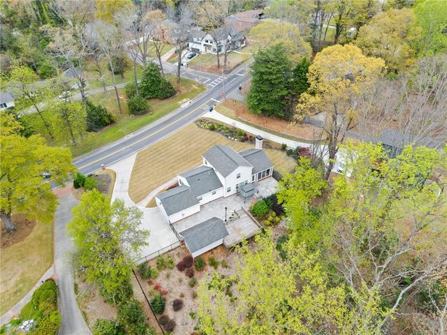 669 Dixon Drive, Gainesville, GA 30501