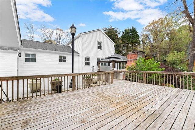 669 Dixon Drive, Gainesville, GA 30501