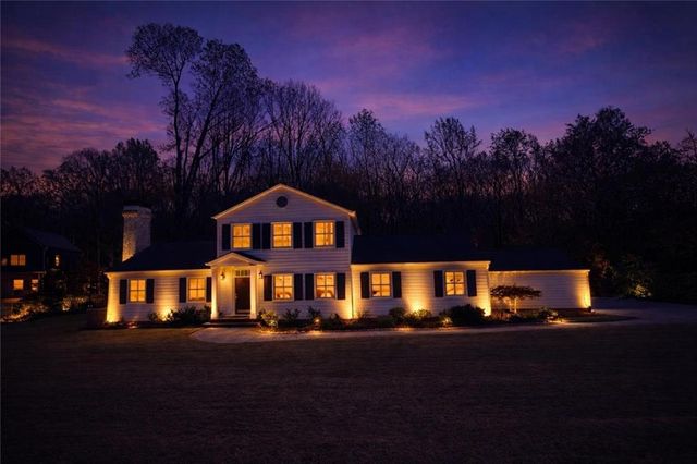 669 Dixon Drive, Gainesville, GA 30501