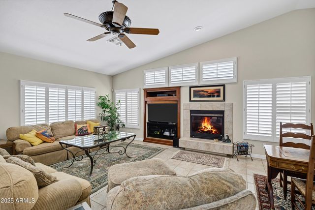 4230 E FOUNTAIN Street, Mesa, AZ 85205