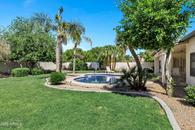 4230 E FOUNTAIN Street, Mesa, AZ 85205