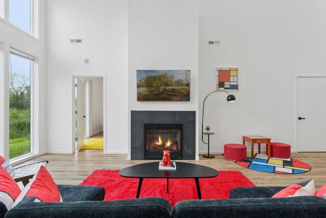 1013 Gardner Street, Wayzata, MN 55391