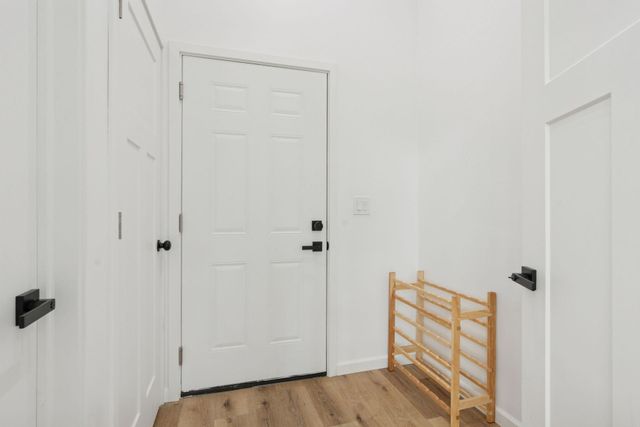 1013 Gardner Street, Wayzata, MN 55391