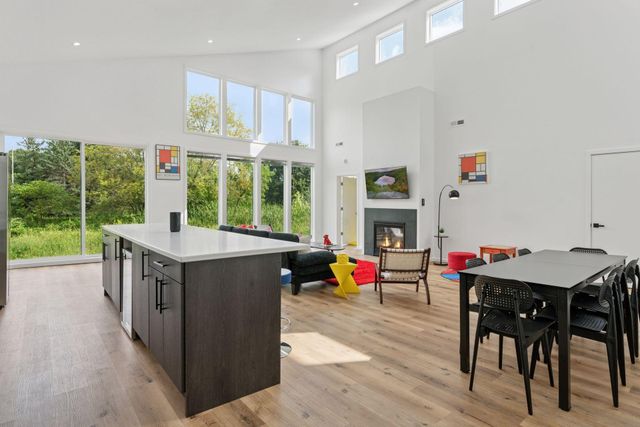 1013 Gardner Street, Wayzata, MN 55391