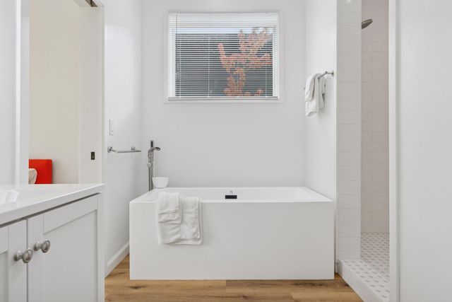 1013 Gardner Street, Wayzata, MN 55391