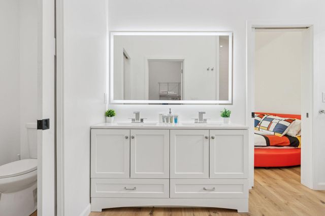 1013 Gardner Street, Wayzata, MN 55391