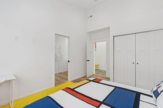 1013 Gardner Street, Wayzata, MN 55391