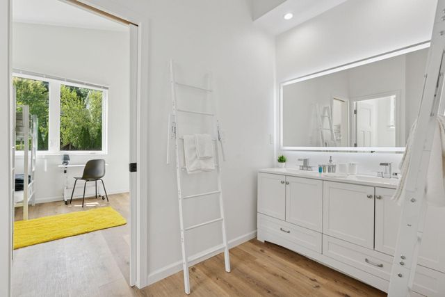 1013 Gardner Street, Wayzata, MN 55391