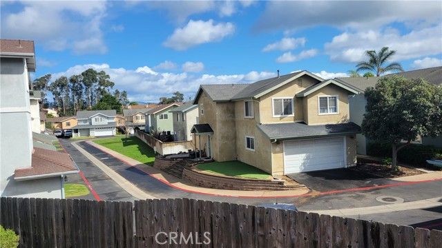 1093 Belridge, Oceano, CA 93445