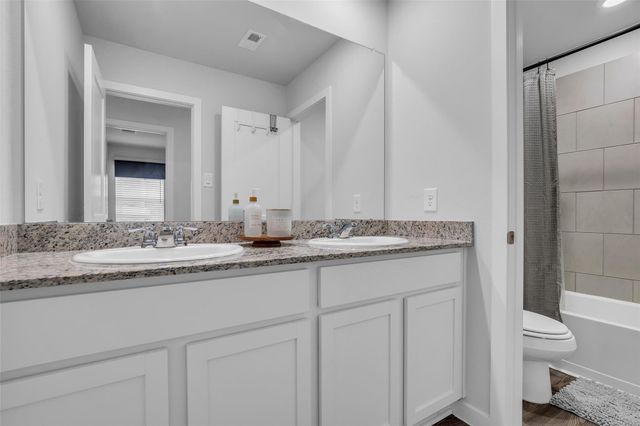 243 Intrepid Trail, Magnolia, TX 77354