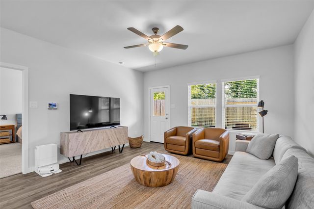 243 Intrepid Trail, Magnolia, TX 77354