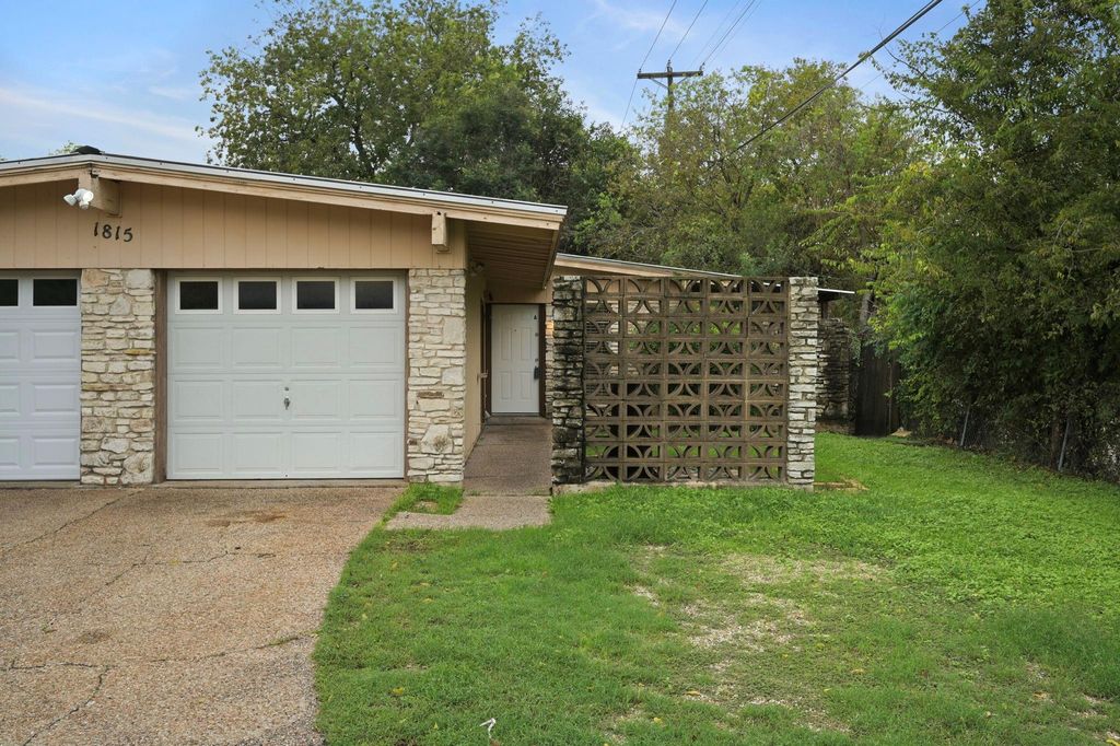 1815 Ohlen RD A, Austin, TX 78757