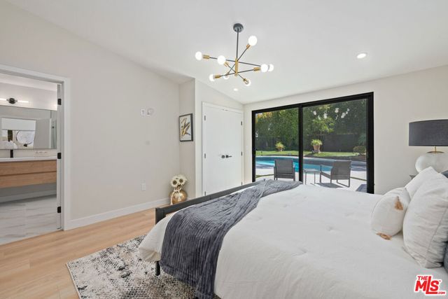 23442 Burbank Boulevard, Woodland Hills, CA 91367