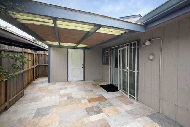 5817 W Tidwell Road, Houston, TX 77092