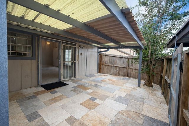 5817 W Tidwell Road, Houston, TX 77092