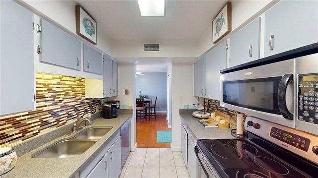 3288 Page Ave Apt 1014, Virginia Beach, VA 23451